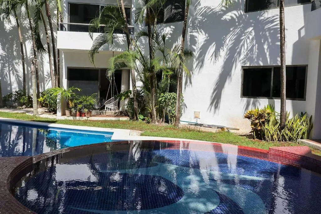 Apartamento Lovely 2 Bdrm Condo In Gated Community & Pool View Playa del Carmen