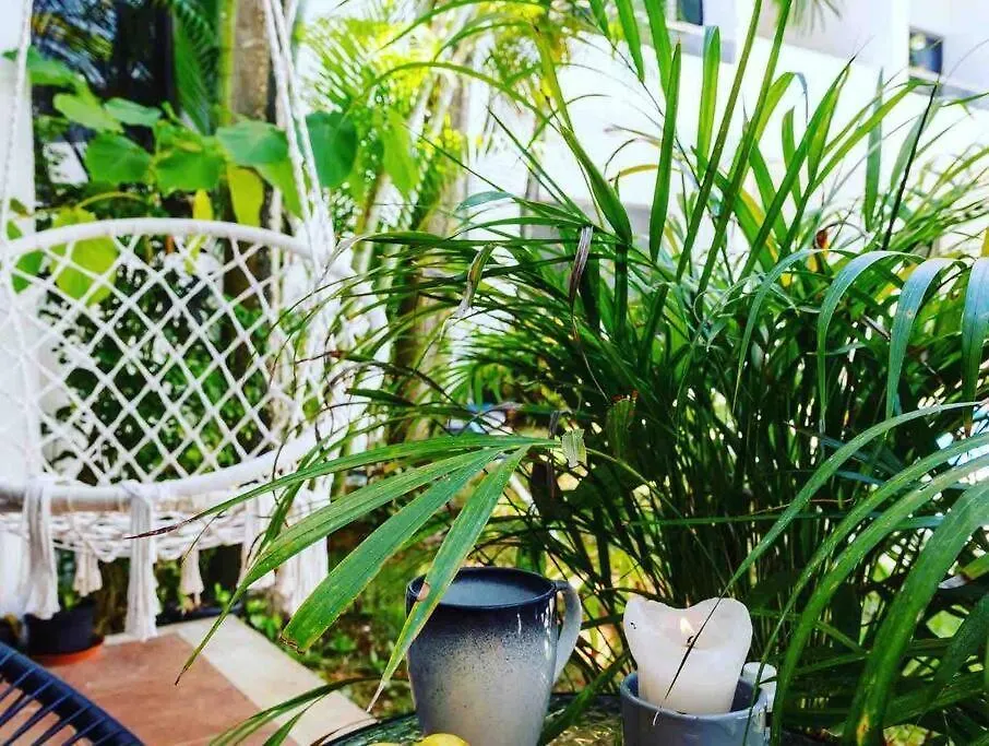 Lovely 2 Bdrm Condo In Gated Community & Pool View Playa del Carmen