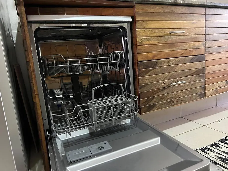 Lovely 2 Bdrm Condo In Gated Community & Pool View Playa del Carmen México