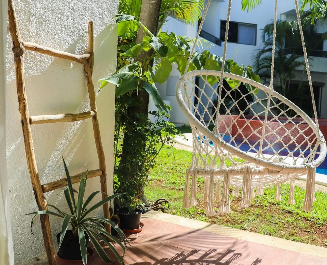 Apartment Lovely 2 Bdrm Condo In Gated Community & Pool View Playa del Carmen